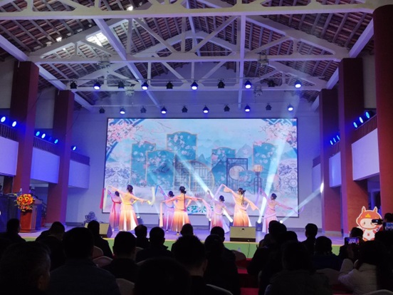蚬冈饭局：乡情亲情友情的聚会 ——“蚬冈煲仔饭之夜”2024年迎春活动侧记第2张
