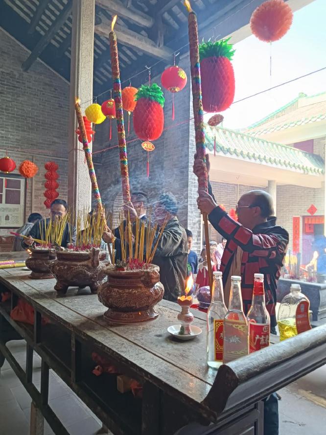 海外赤子的心愿：新春去祠堂祭祖上香第3张