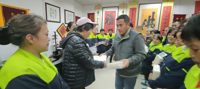 慰问环卫工活动在广州博爱轩举行第4张