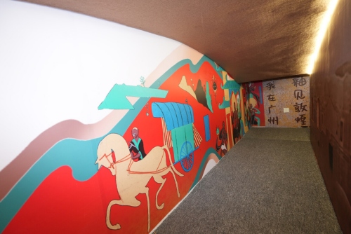 “千年匠心 釉见敦煌”瓷画艺术展首次亮相广州