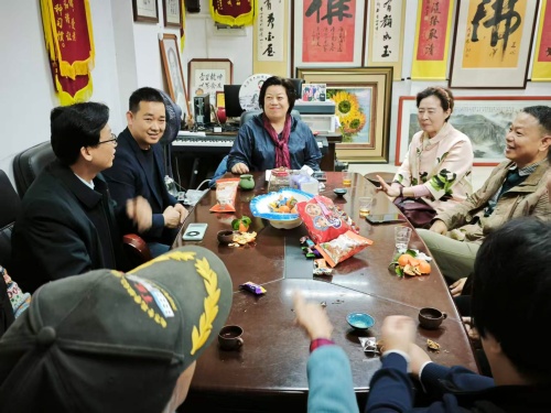 广东好人工作室春节慰问老干部活动在海珠、天河