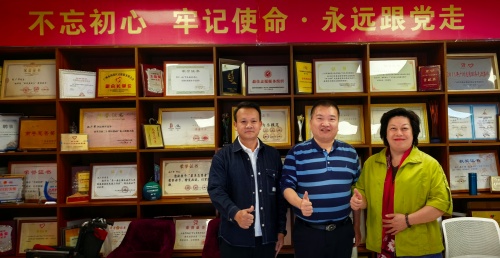 理想信念补精神之钙 赵广军生命热线直播引热潮第3张