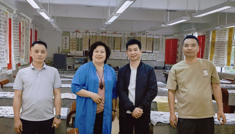 公益交流促发展 爱心无价暖人心——梧州市村领导一行到访广东好人工作室第2张