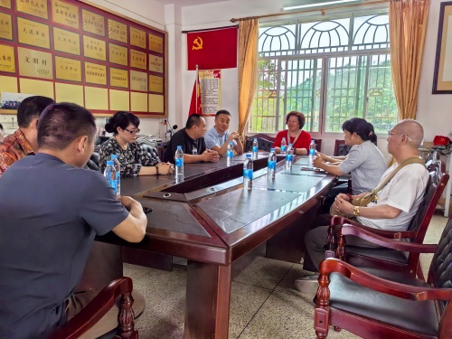 公益力量赋能乡村振兴——著名财经评论家等一行到访大埔葵坑村共话发展新路径第1张