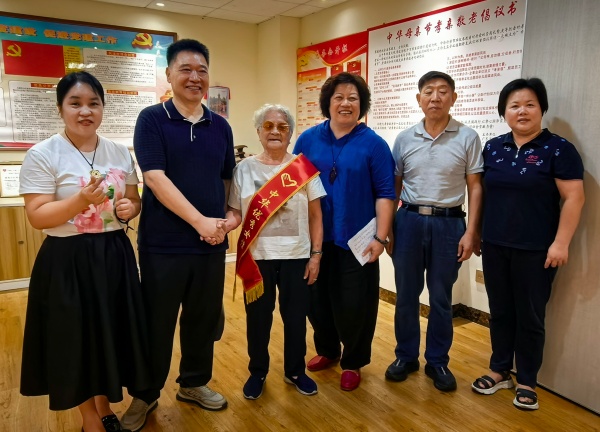 铭记历史 传承精神——越秀区举办抗美援朝老兵座谈会第2张