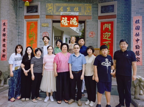 李博士在葵坑桂生居与优秀志愿者分享人生感悟第1张